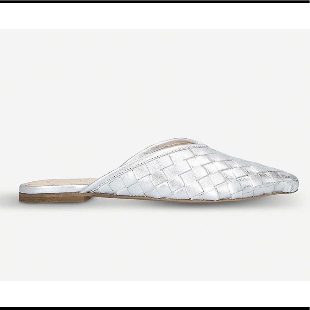 Kurt Geiger silver leather slides (38) Almost new